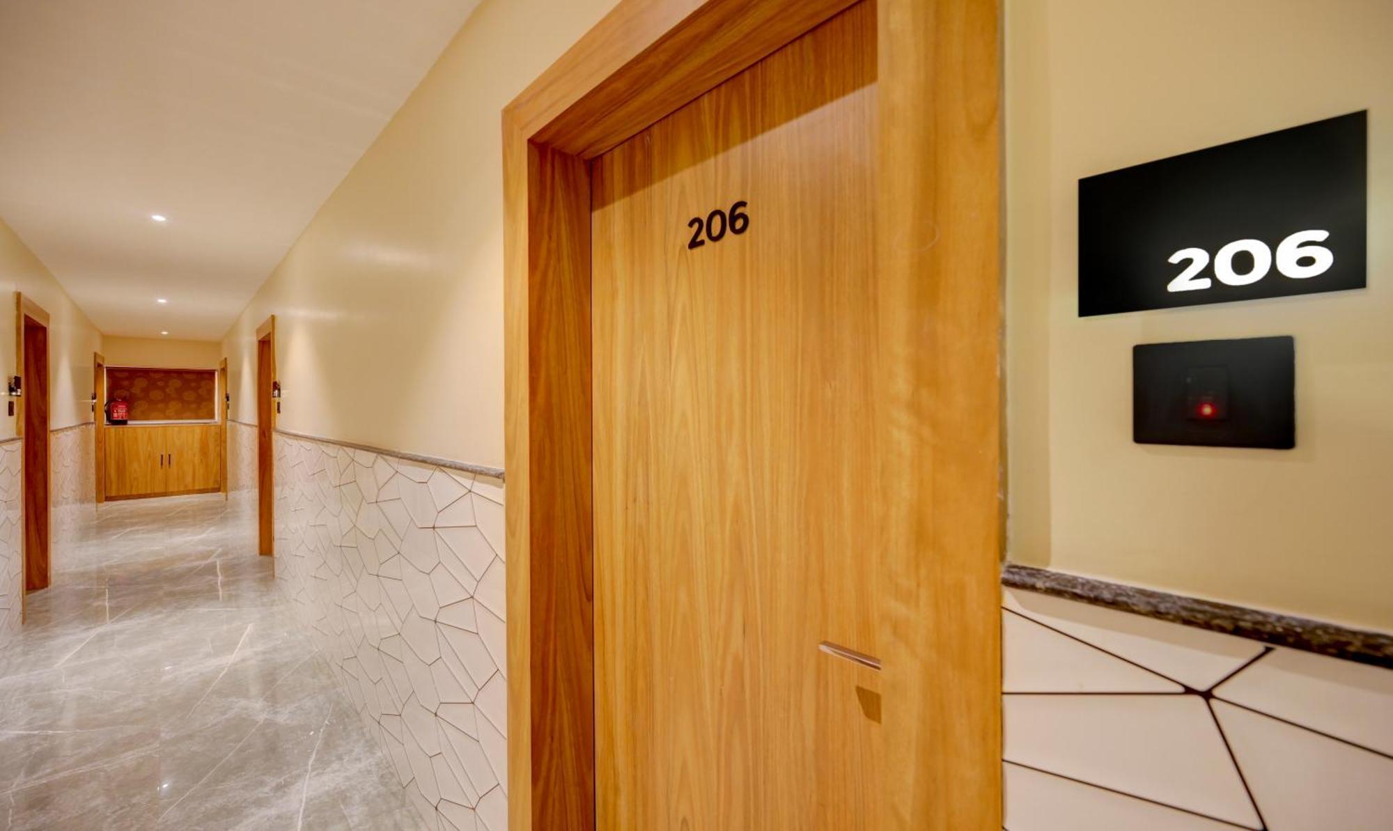 Treebo Aasma Downtown Hotel Bhubaneswar Ngoại thất bức ảnh